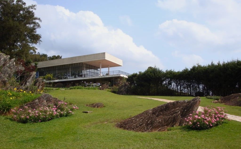 Retiro das Pedras na br 040
