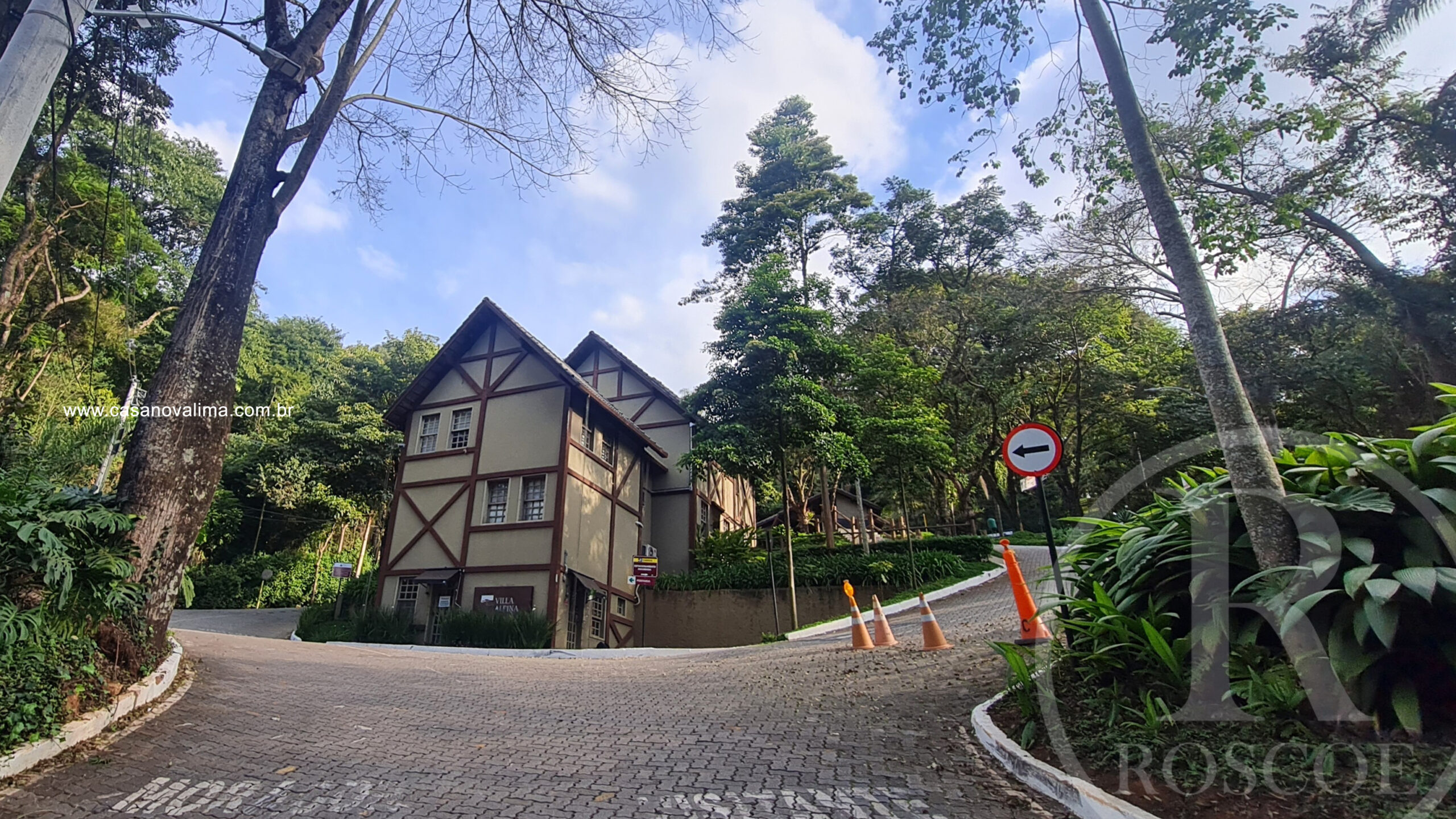 casas a venda no villa alpina
