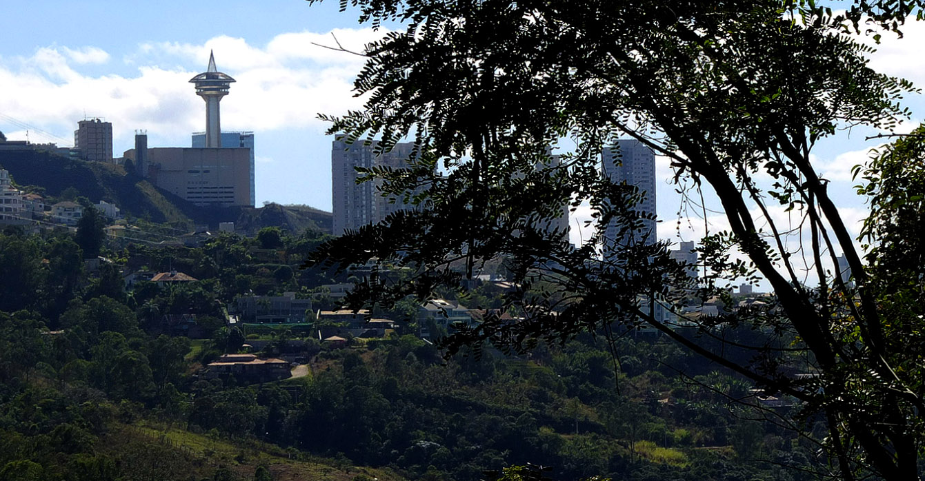 casas em Nova Lima perto do BH Shopping