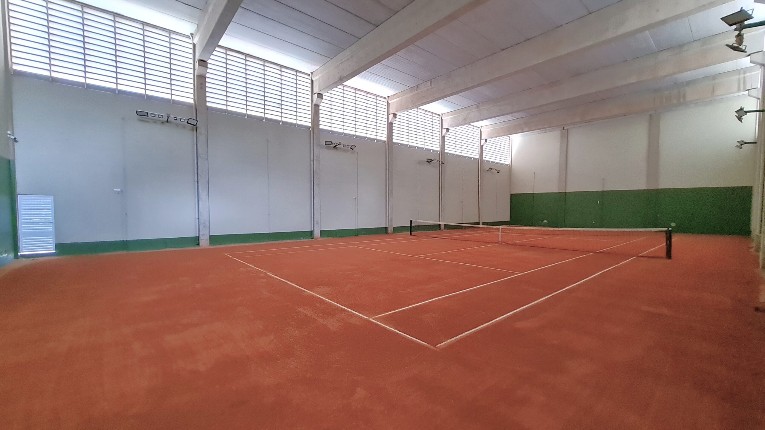 quintas do sol quadra de tenis coberta
