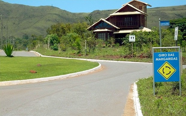 condominio fechado com clube