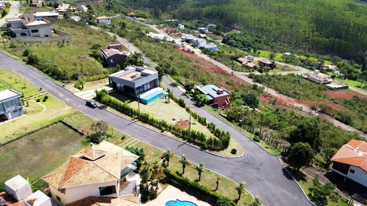 condominio fechado na br040
