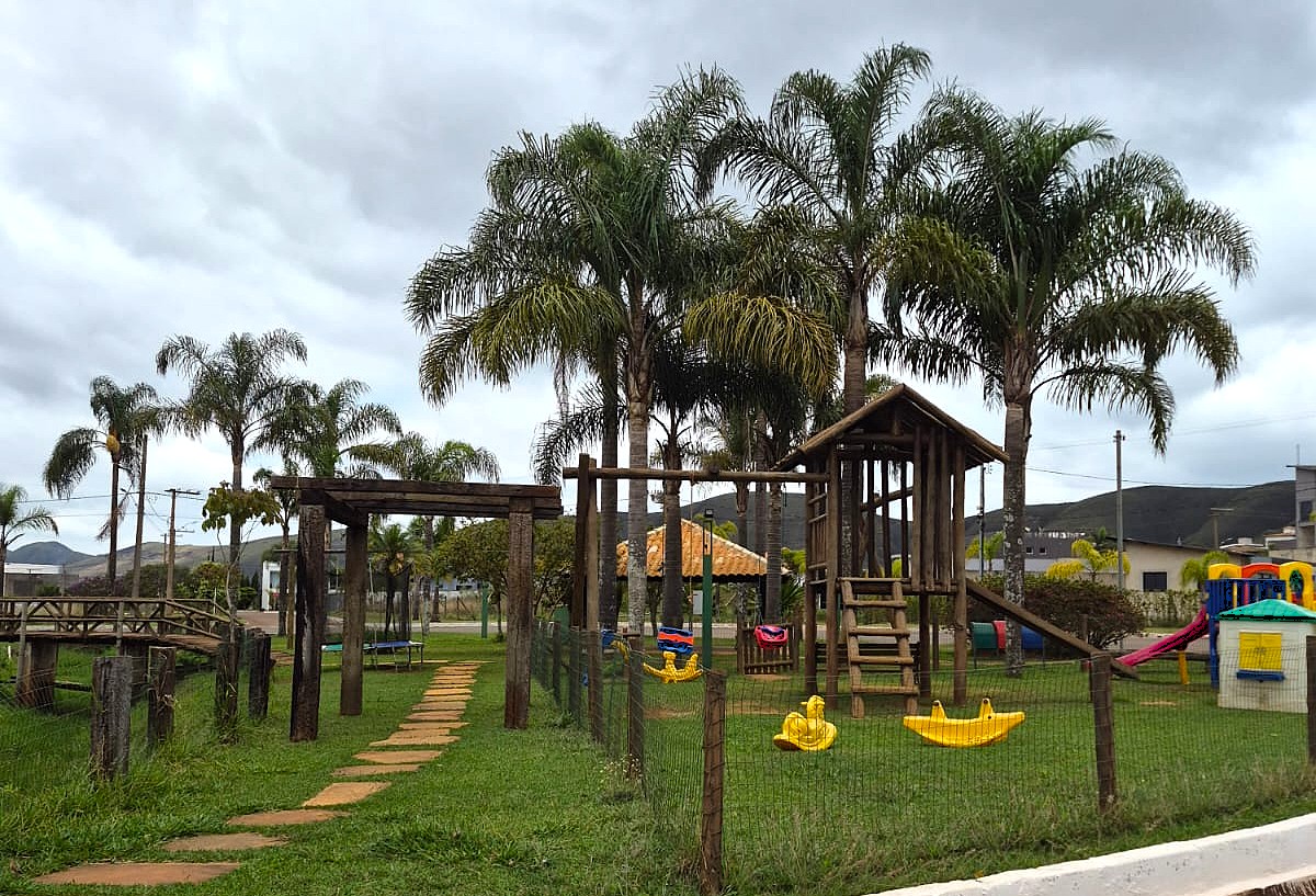 condominio de casas perto da lagoa dos ingleses com acesso pela BR-040