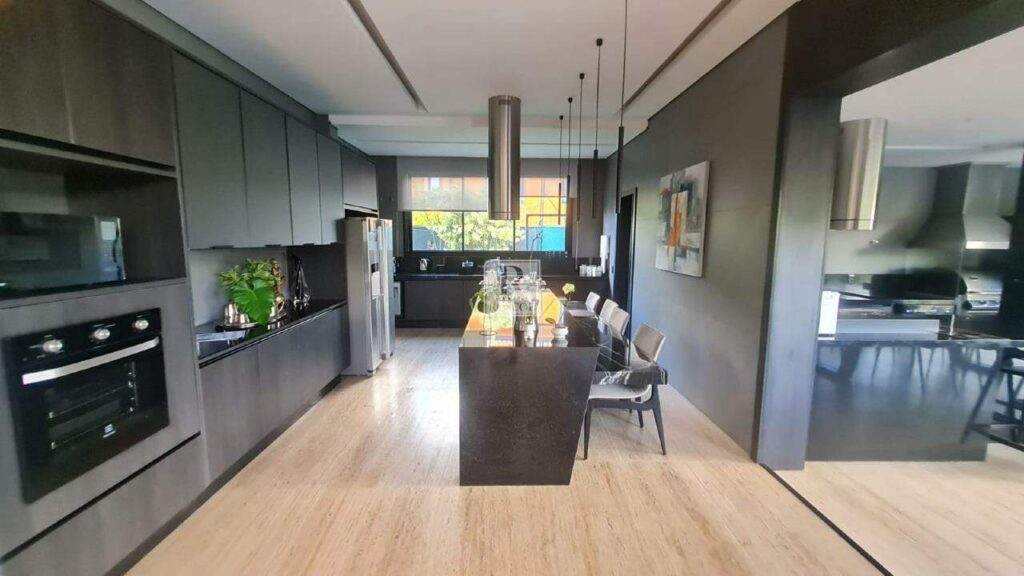 Casa com piscina à venda no Alphaville Lagoa dos Ingleses com 5 suítes