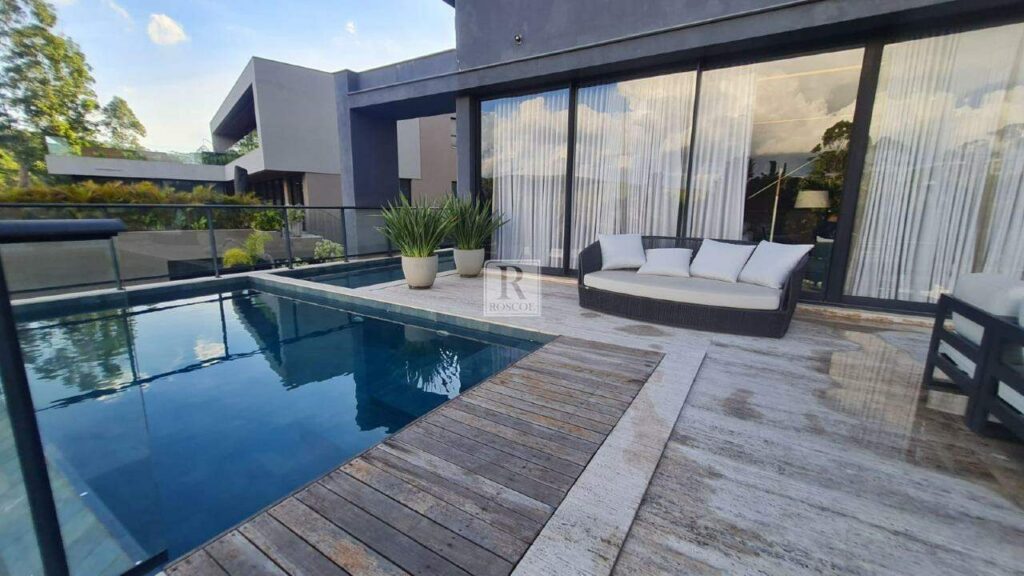 Casa com piscina à venda no Alphaville Lagoa dos Ingleses com 5 suítes