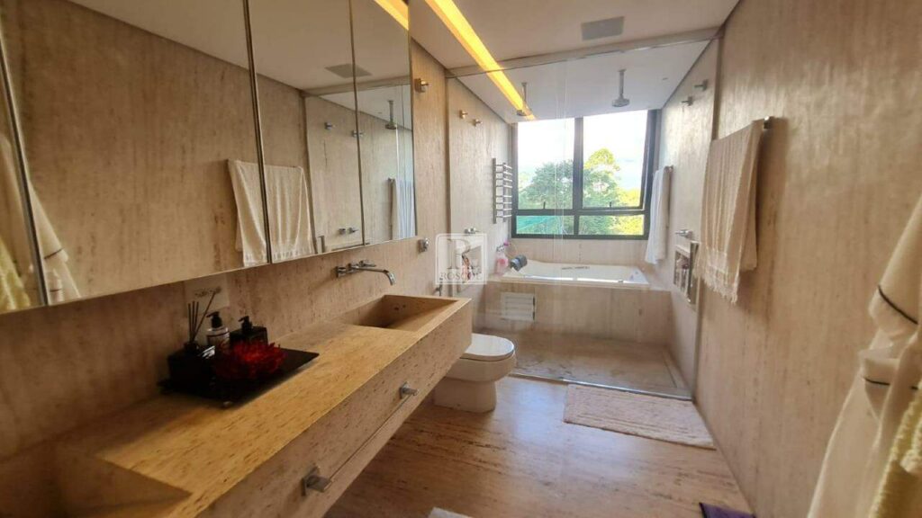 Casa com piscina à venda no Alphaville Lagoa dos Ingleses com 5 suítes
