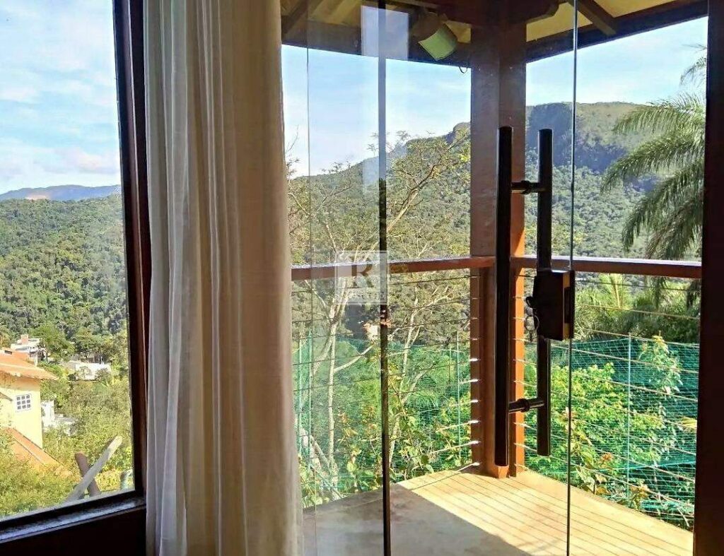 Casa à venda no Veredas das Geraes com 3 suítes