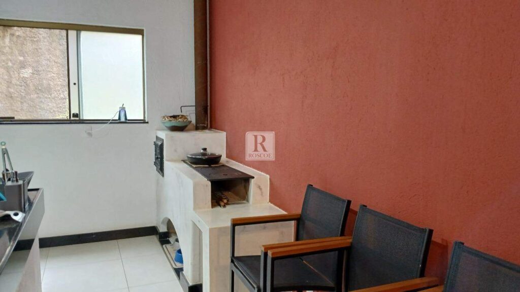 Casa à venda no Veredas das Geraes com 3 suítes