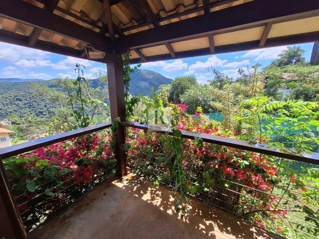 Casa à venda no Veredas das Geraes com 3 suítes