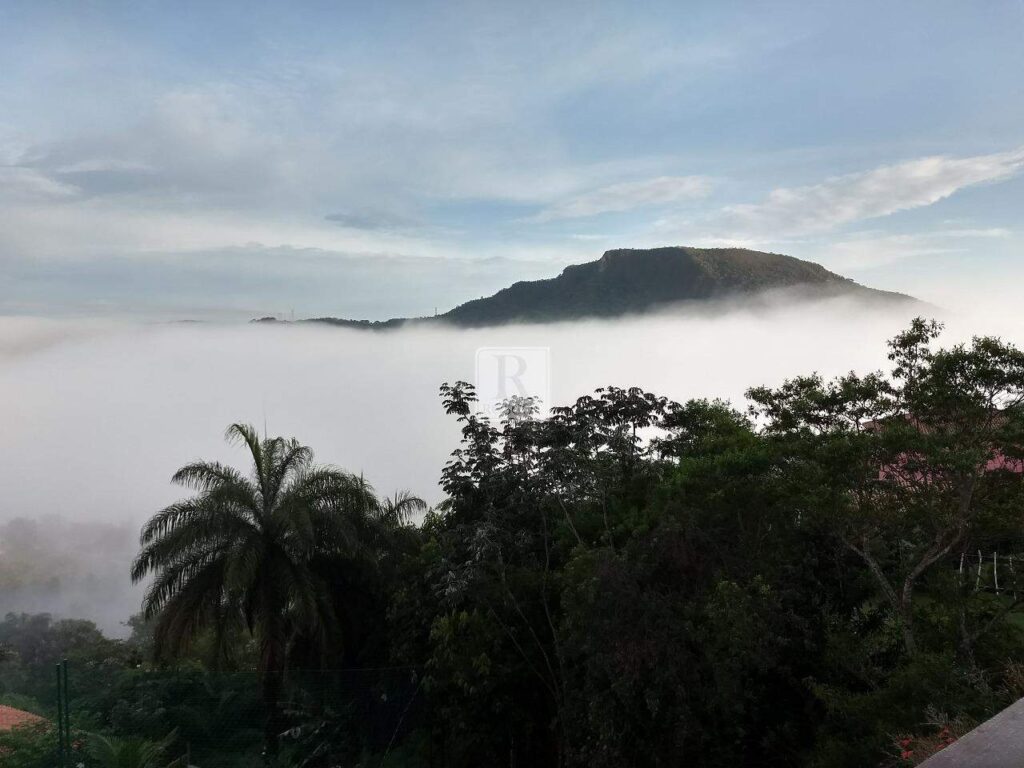 Casa à venda no Veredas das Geraes com 3 suítes
