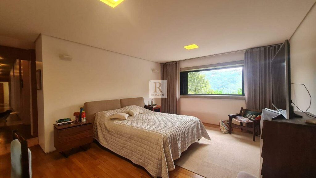 Casa à venda no Vila Del Rey com 4 quartos