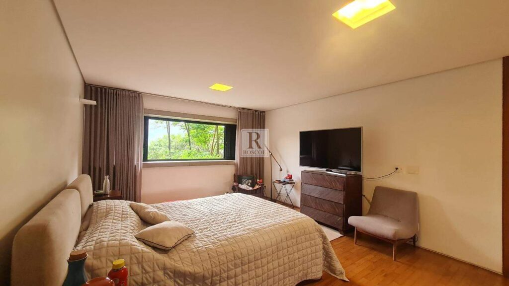 Casa à venda no Vila Del Rey com 4 quartos