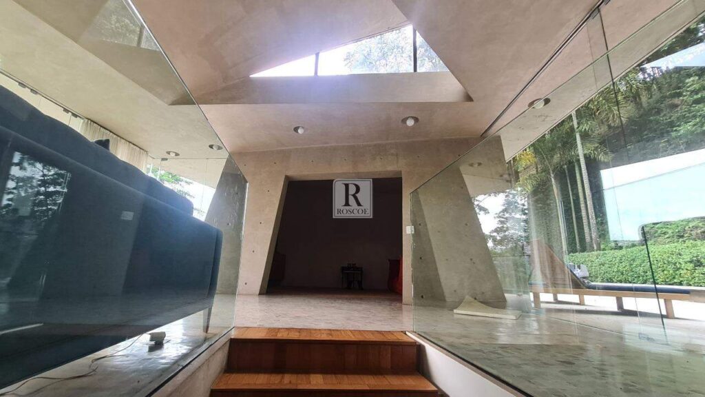Casa à venda no Vila Del Rey com 4 quartos