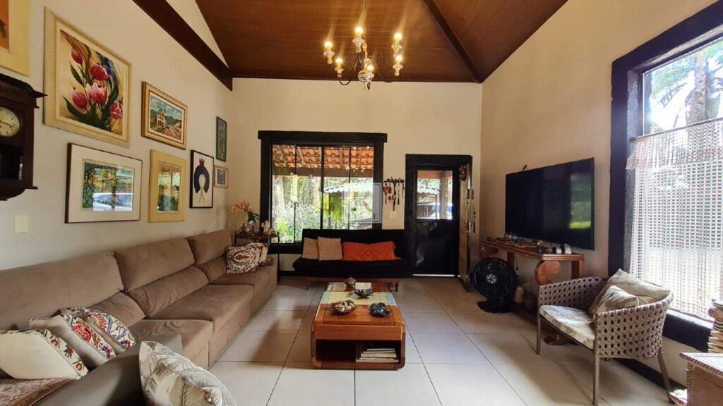 casa a venda no pasargada com 4 quartos