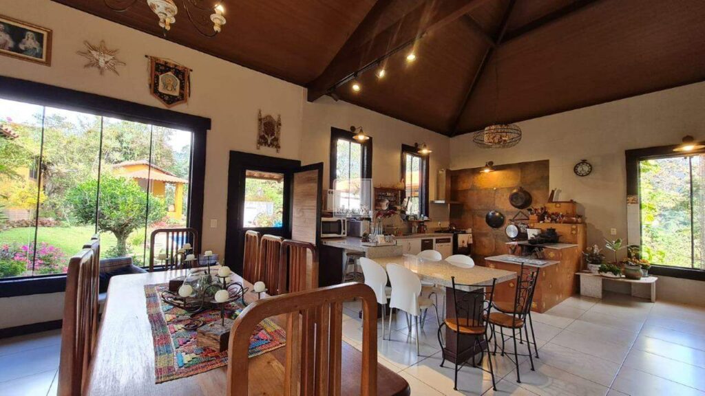 comprar casa no pasargada com 4 quartos