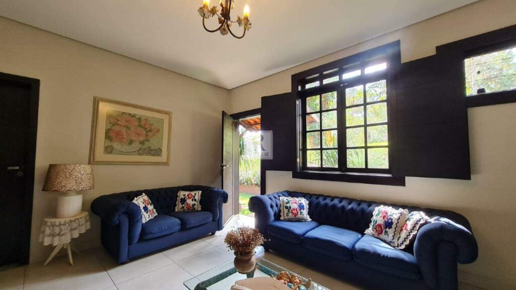 Casa Linear no Condomínio Pasárgada com 4 quartos e piscina
