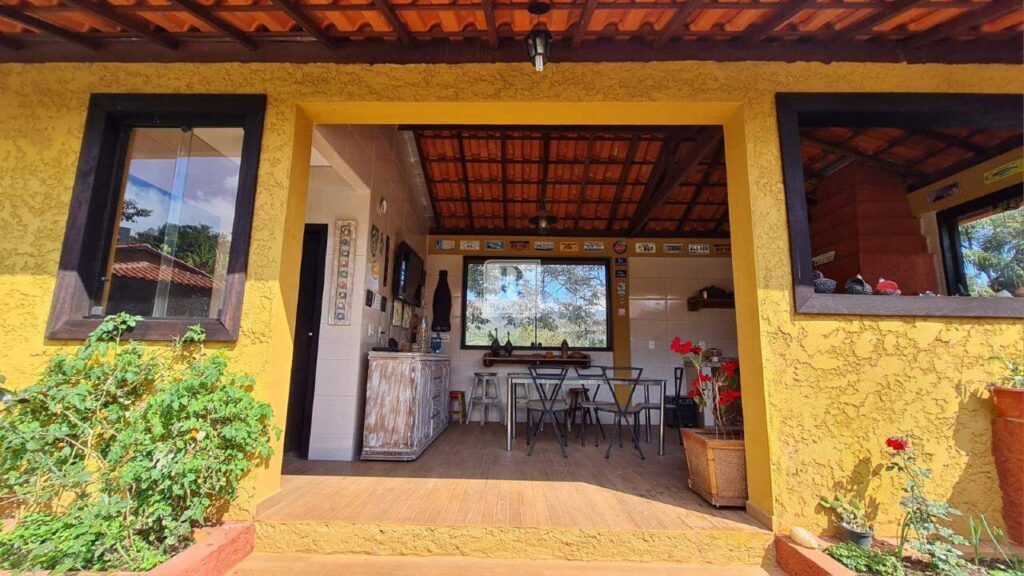Casa Linear no Condomínio Pasárgada com 4 quartos e piscina