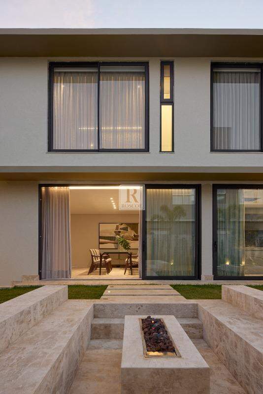 Casa nova à venda no Alphaville com 4 suítes | Lagoa dos Ingleses
