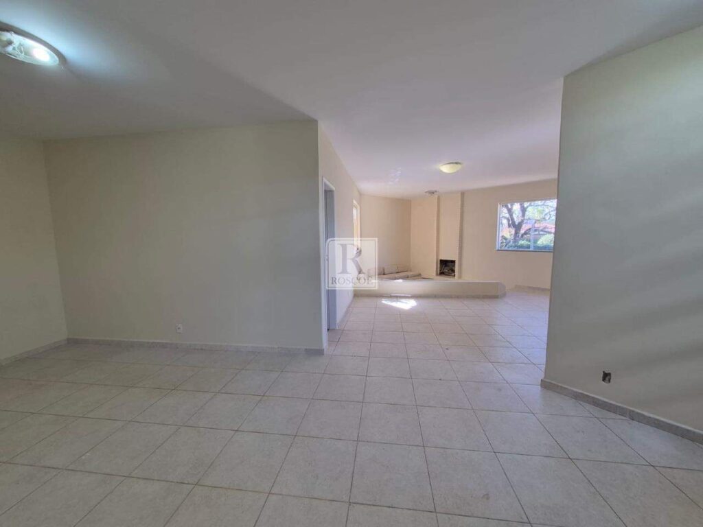 Casa no Retiro das Pedras com 3 quartos e uma suíte independente