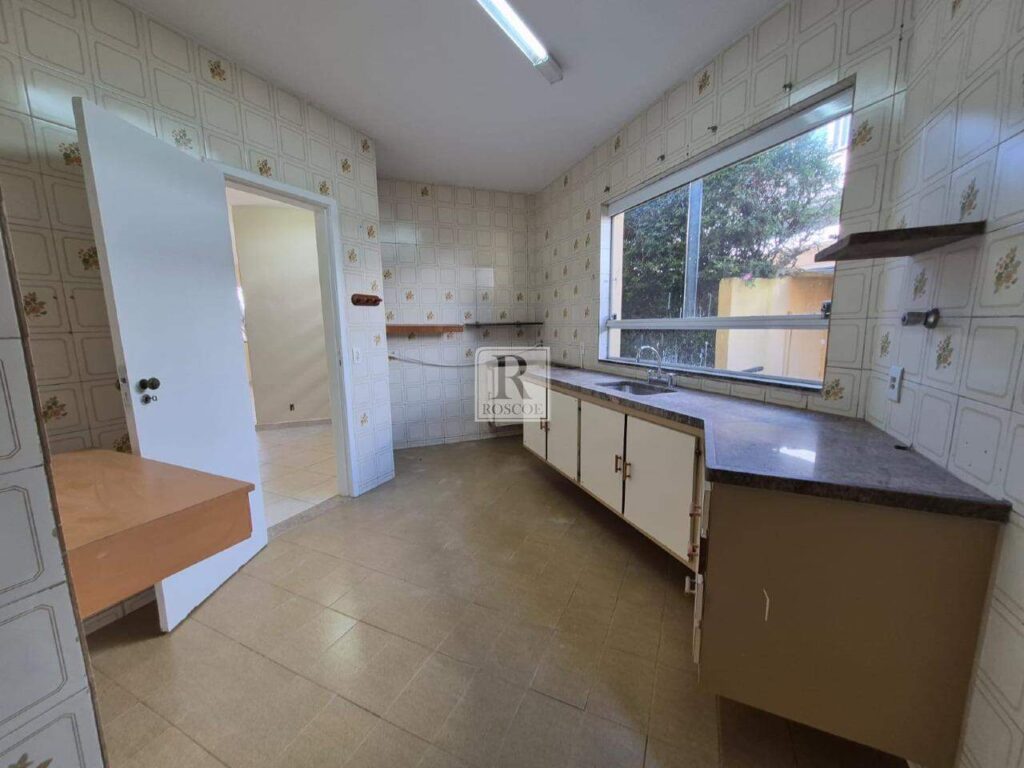 Casa no Retiro das Pedras com 3 quartos e uma suíte independente