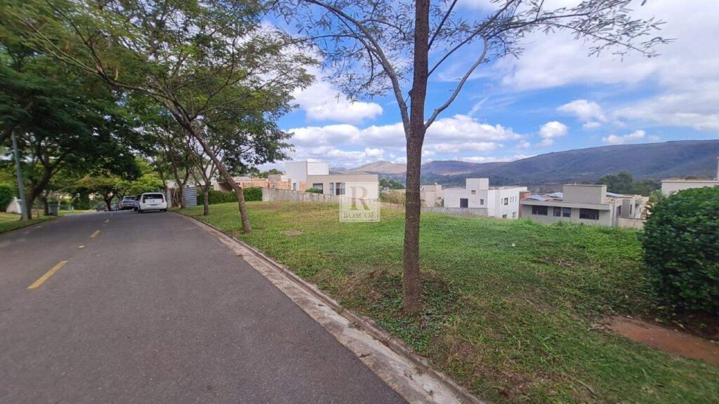 Lote no Península dos Pássaros Alphaville