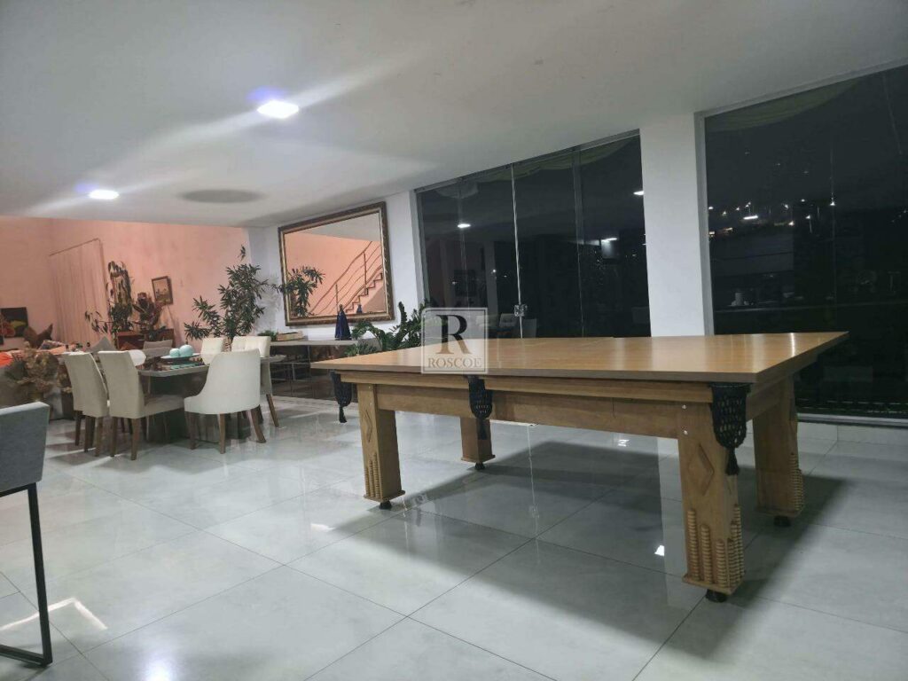 casa a venda com 6 quartos