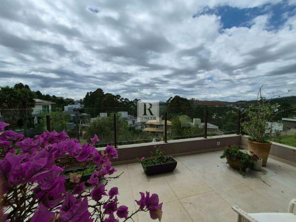 Casa à venda no Alphaville Lagoa dos Ingleses com 390 m2