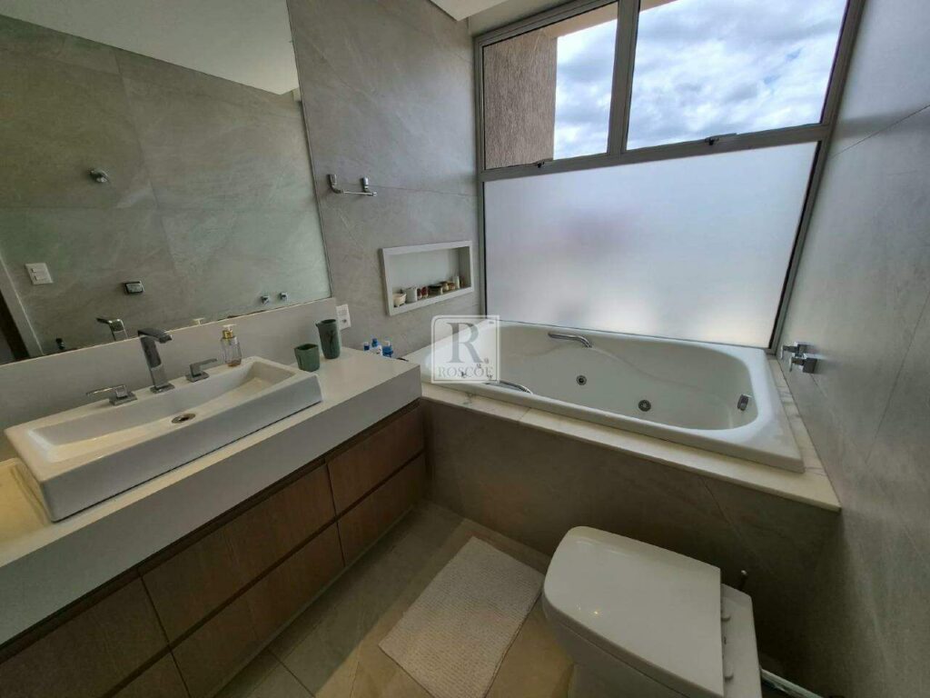 Casa à venda no Alphaville Lagoa dos Ingleses com 390 m2