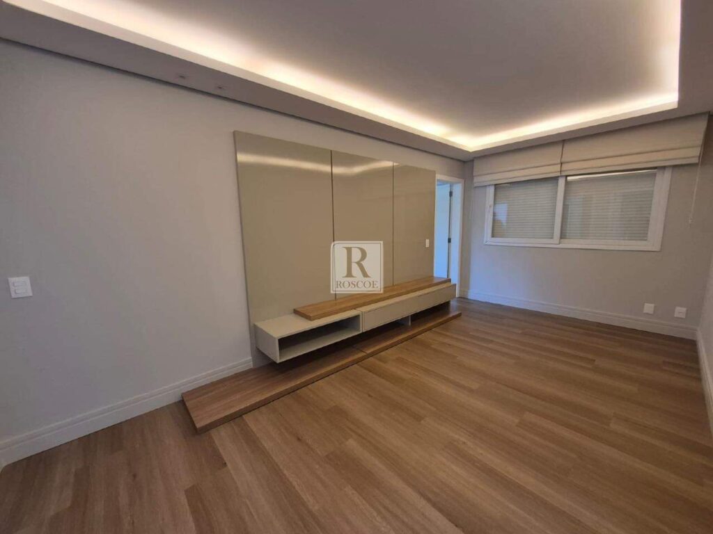 Casa no Alphaville com 4 suítes e vista da lagoa e da Serra da Moeda