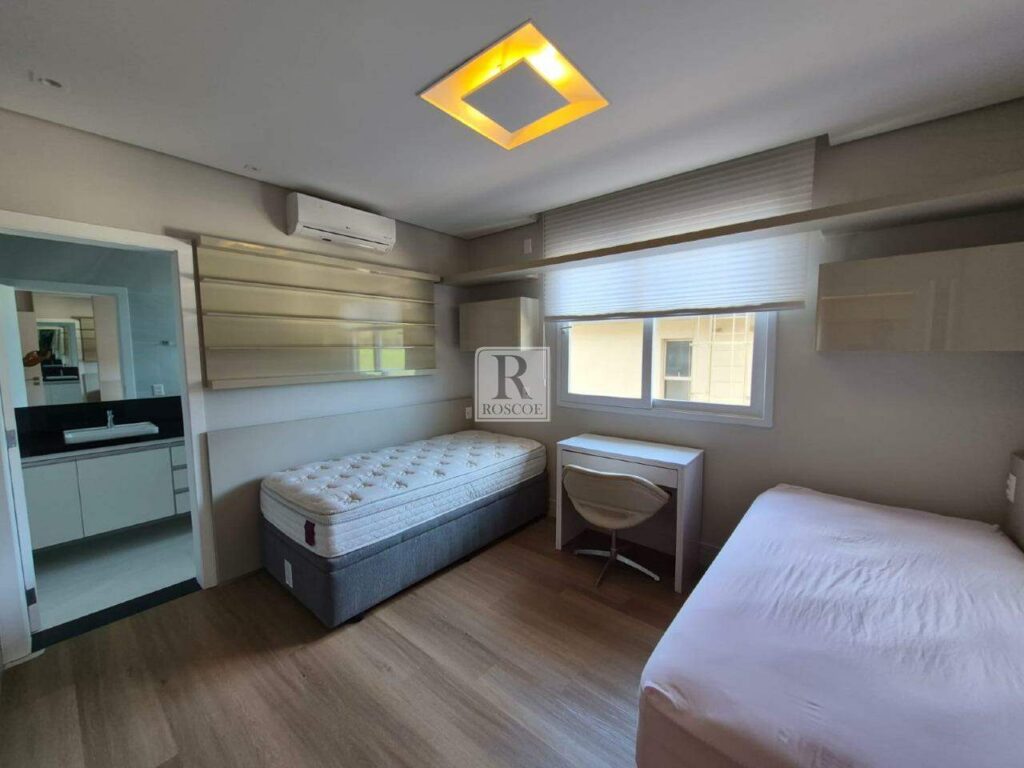 Casa no Alphaville com 4 suítes e vista da lagoa e da Serra da Moeda