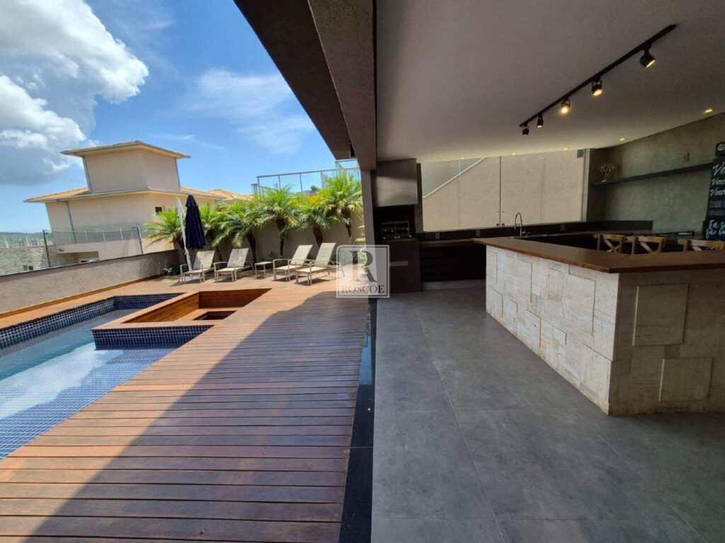 Casa no Alphaville com 4 suítes e vista da lagoa e da Serra da Moeda