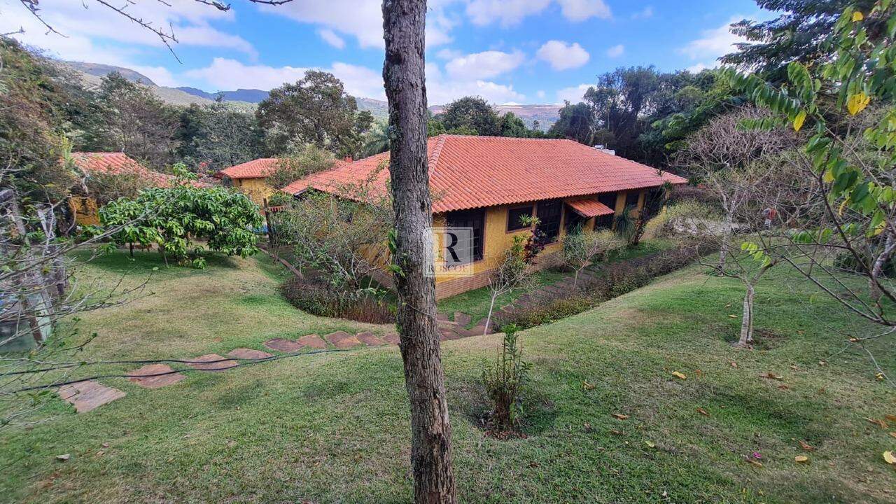 comprar casa com jardim em nova lima